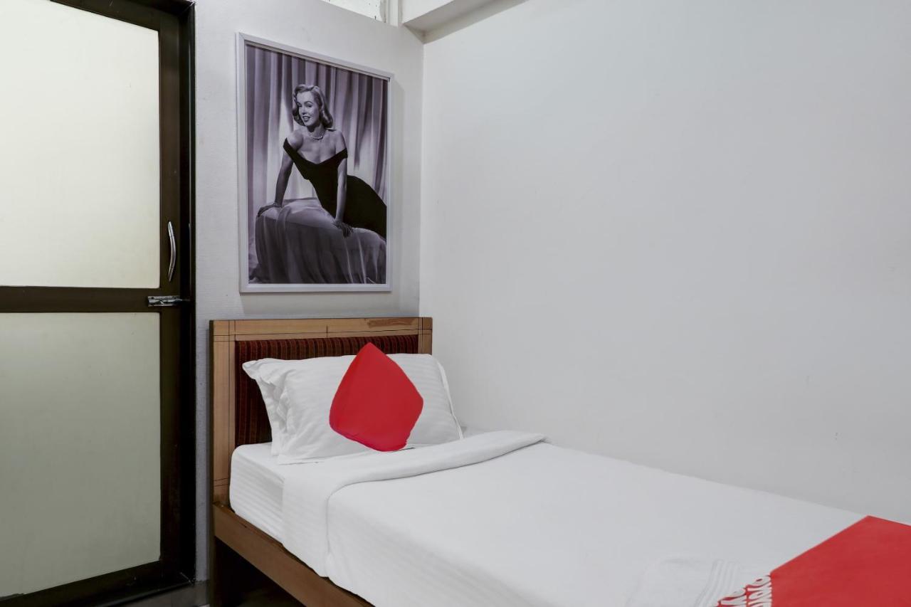 Oyo Flagship 572 Santacruz West Hotel Bombay Eksteriør billede