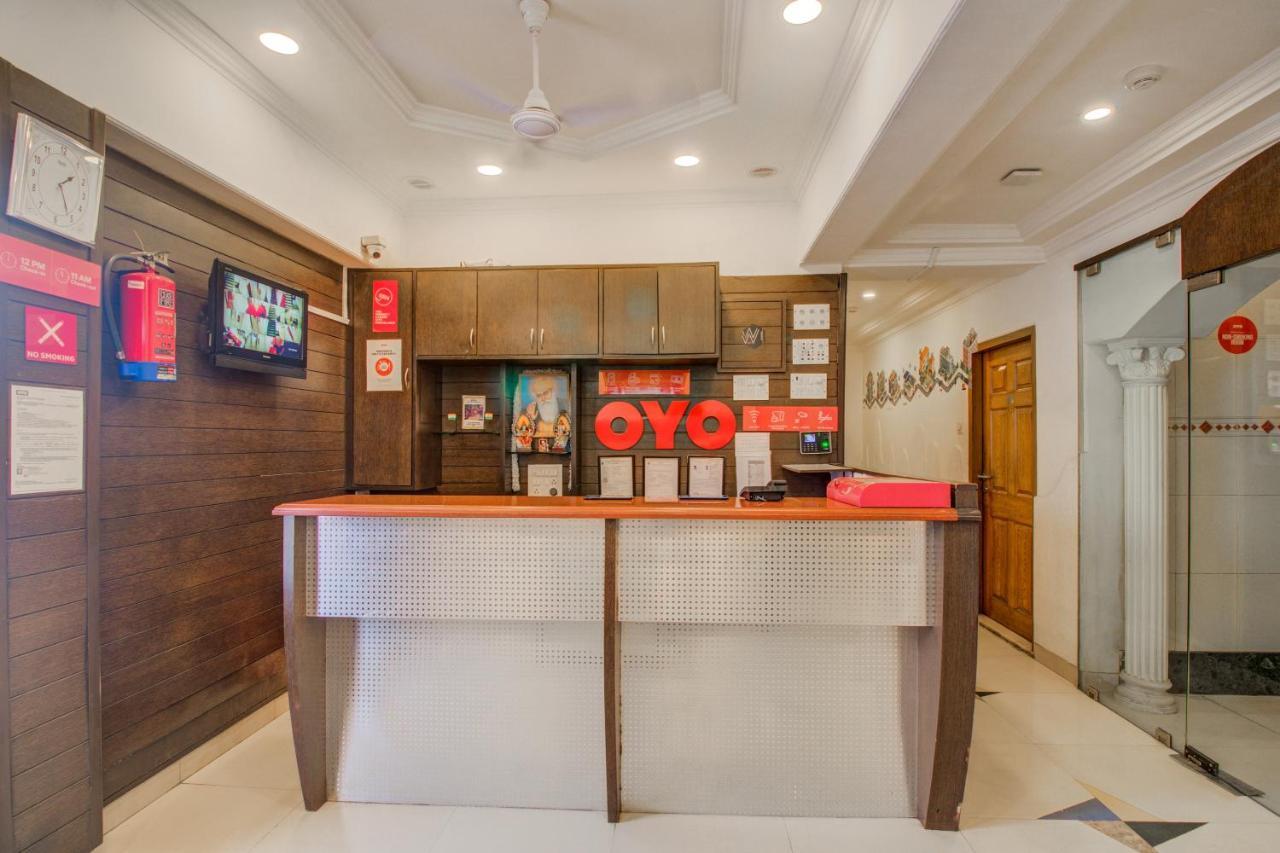 Oyo Flagship 572 Santacruz West Hotel Bombay Eksteriør billede