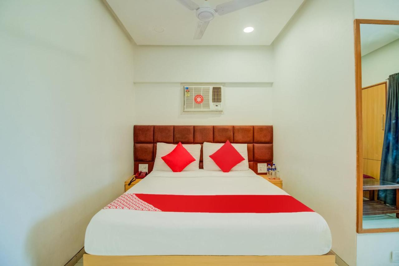 Oyo Flagship 572 Santacruz West Hotel Bombay Eksteriør billede