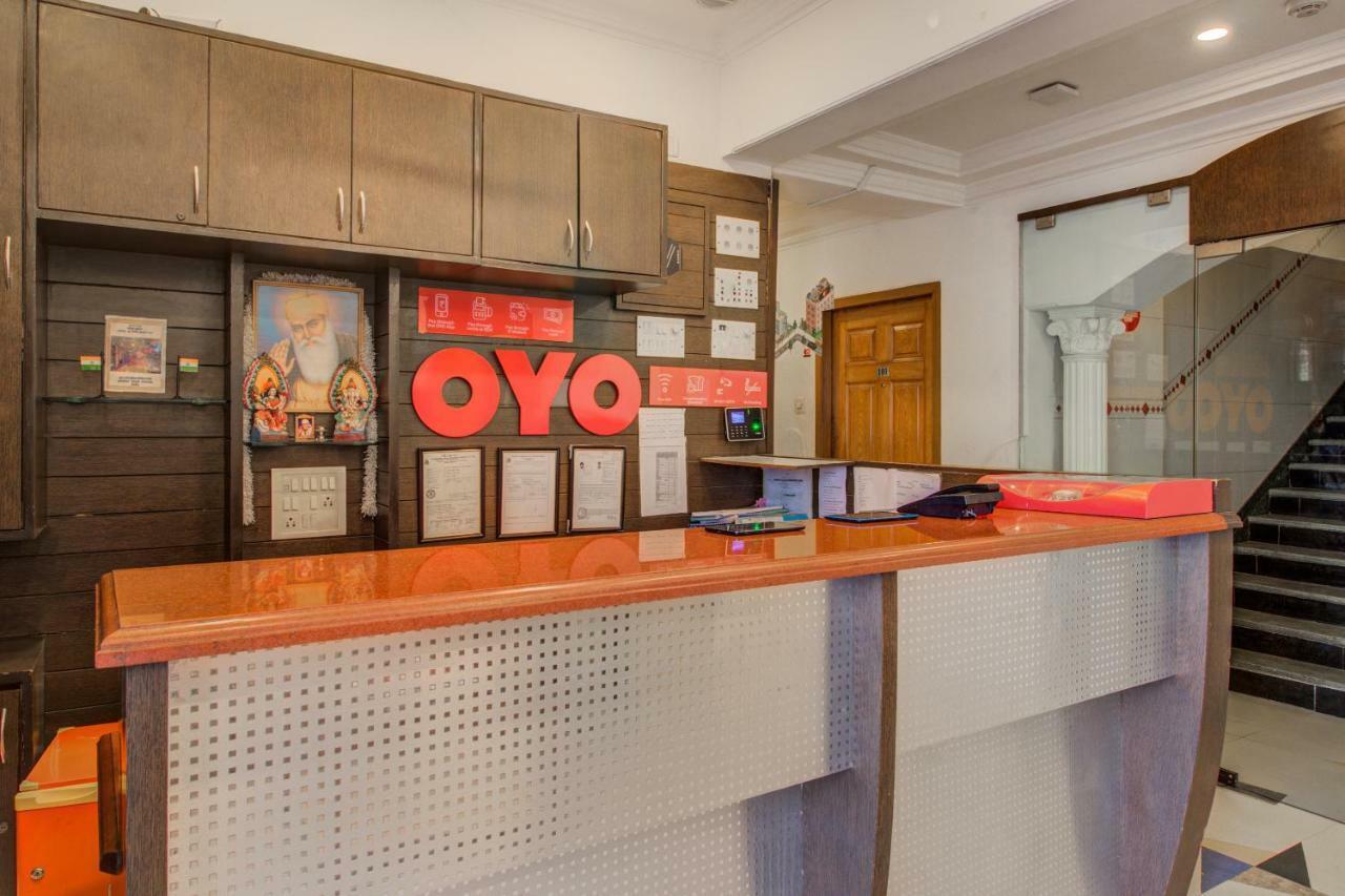 Oyo Flagship 572 Santacruz West Hotel Bombay Eksteriør billede