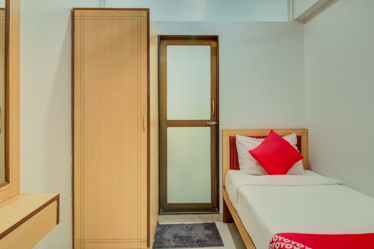 Oyo Flagship 572 Santacruz West Hotel Bombay Eksteriør billede